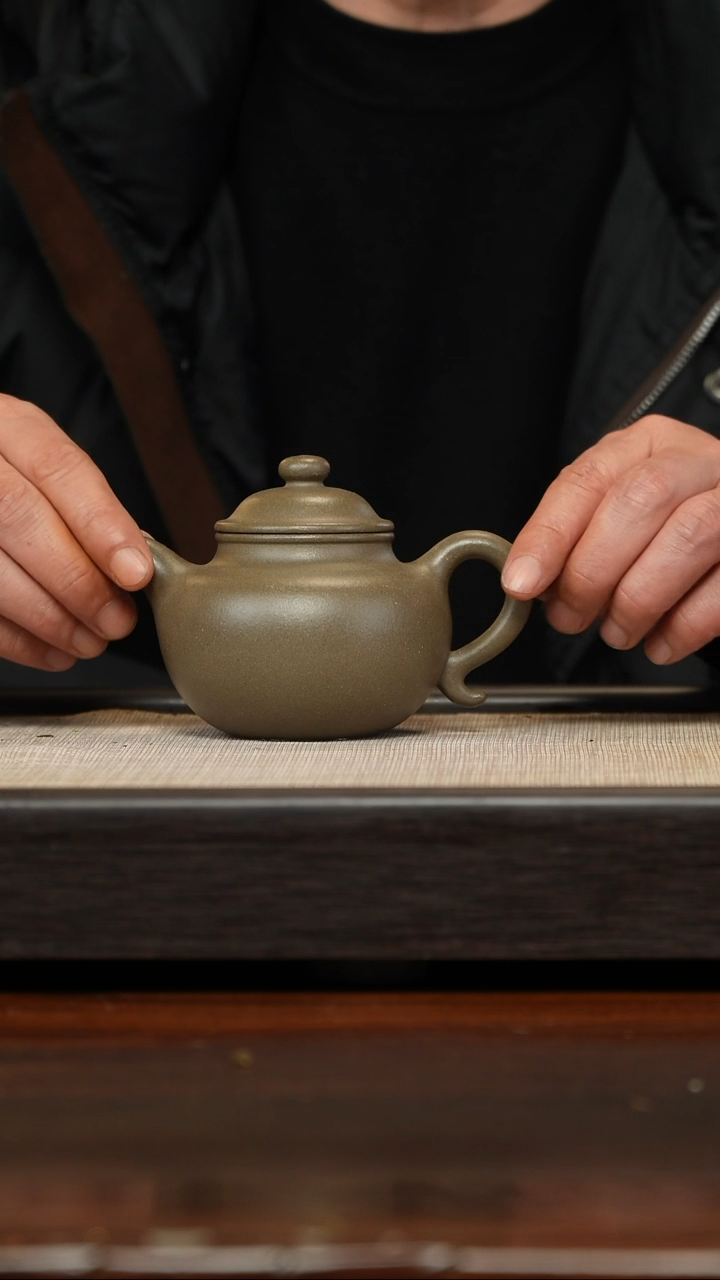 【闪购商品】紫砂茶壶青段莲子