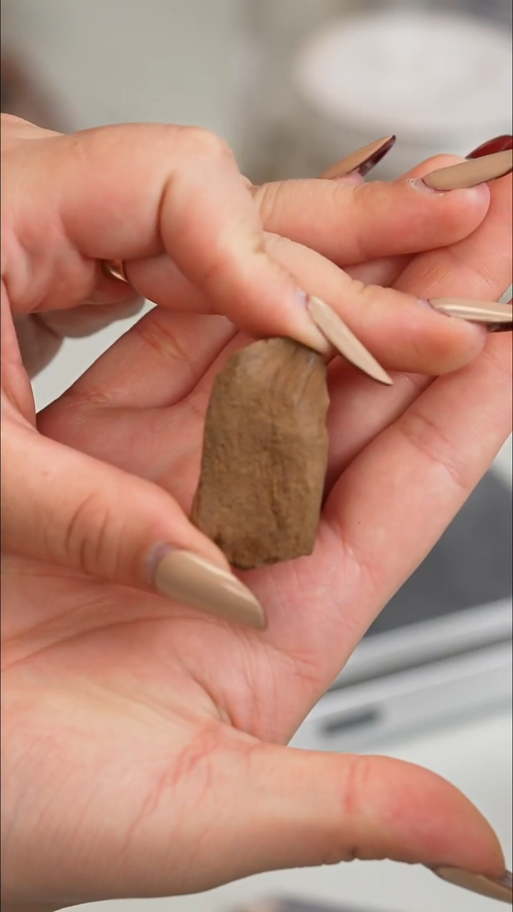 沉香沉香碎屑富森红土沉水4克