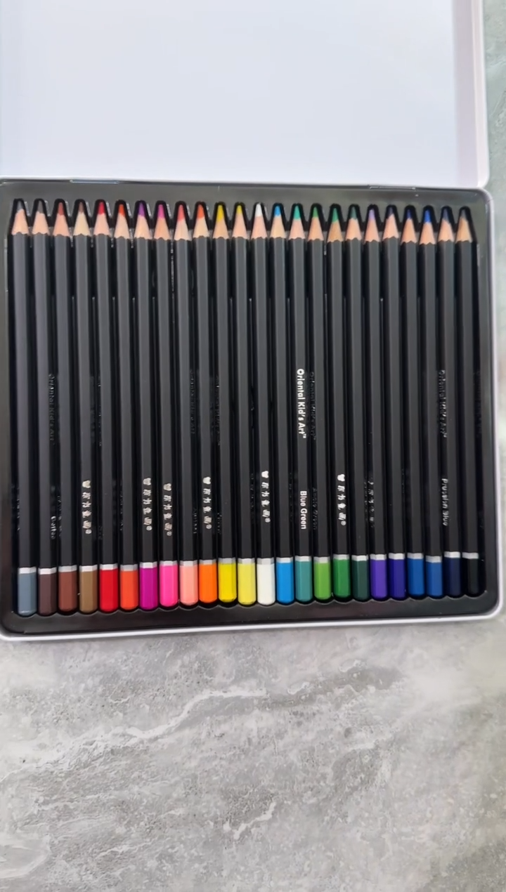 外单 - 24色铁盒彩铅