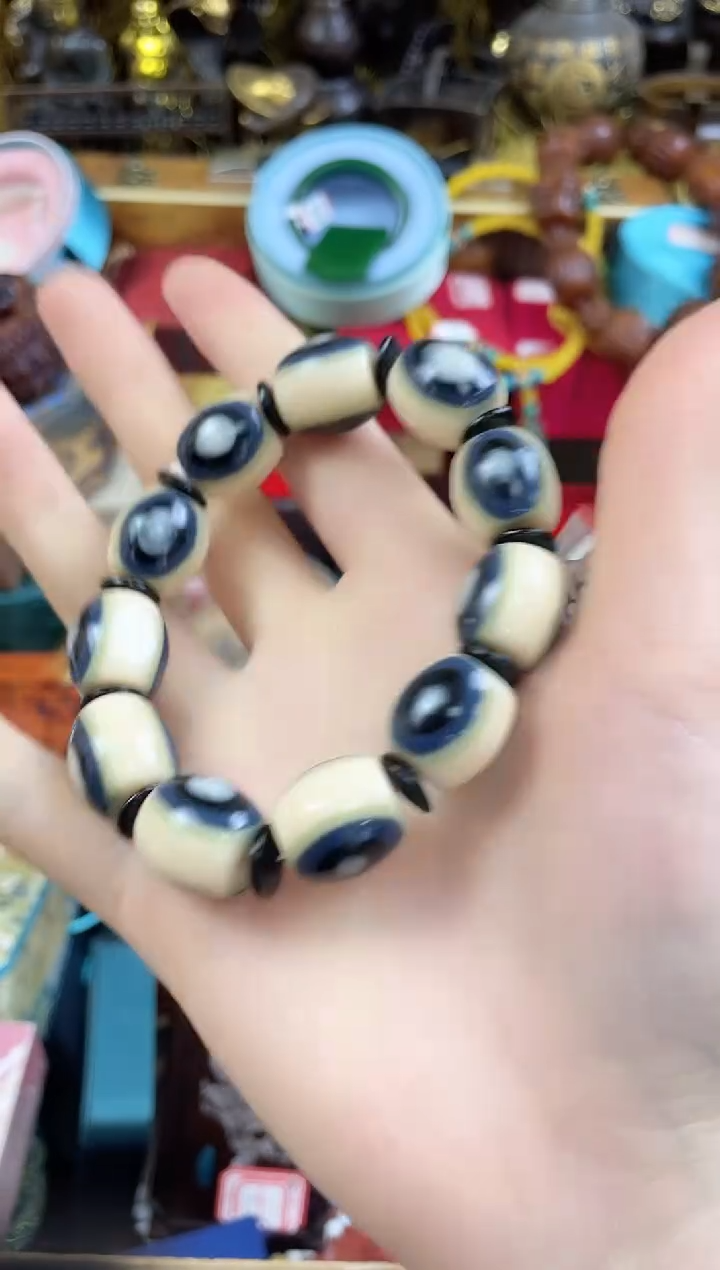 未镶嵌颈饰琥珀大梦高端精品链接