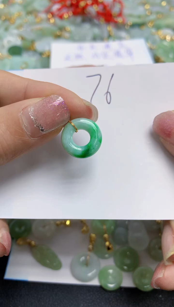 【闪购商品】翡翠颈饰合金天然翡翠A货