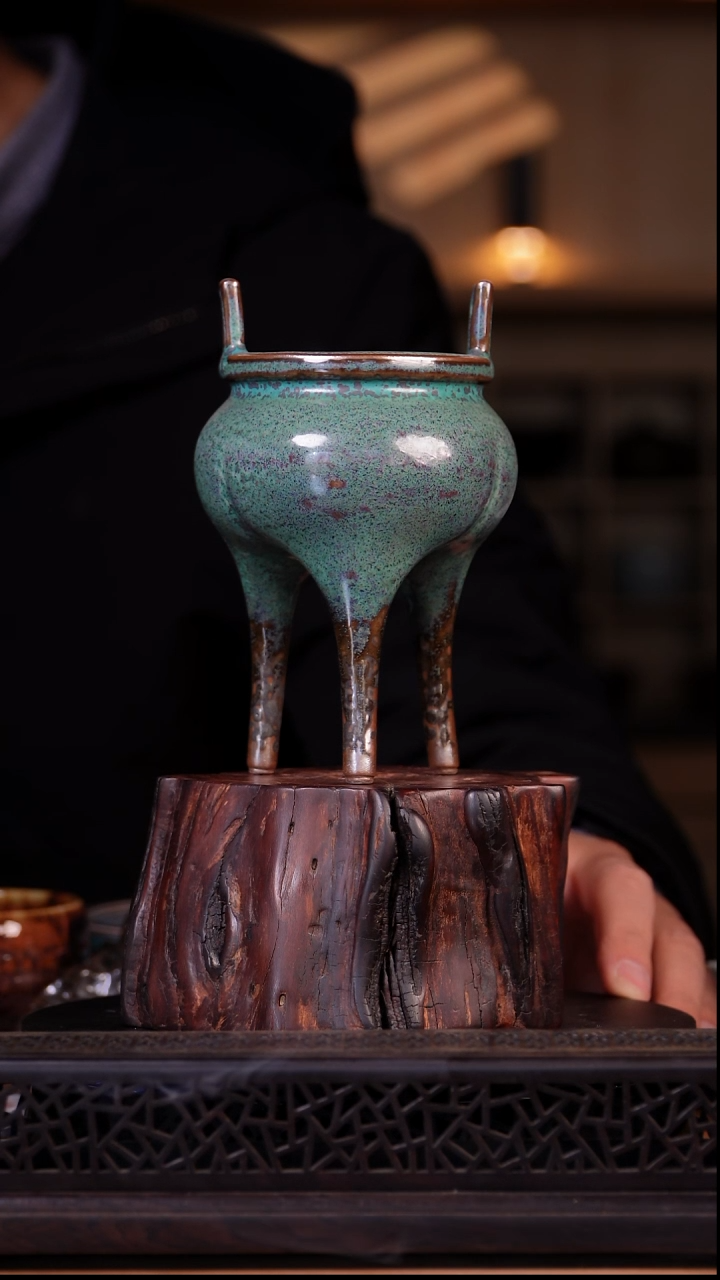 其他钧瓷钧窑瓷器朝圣炉三足炉150*95mm