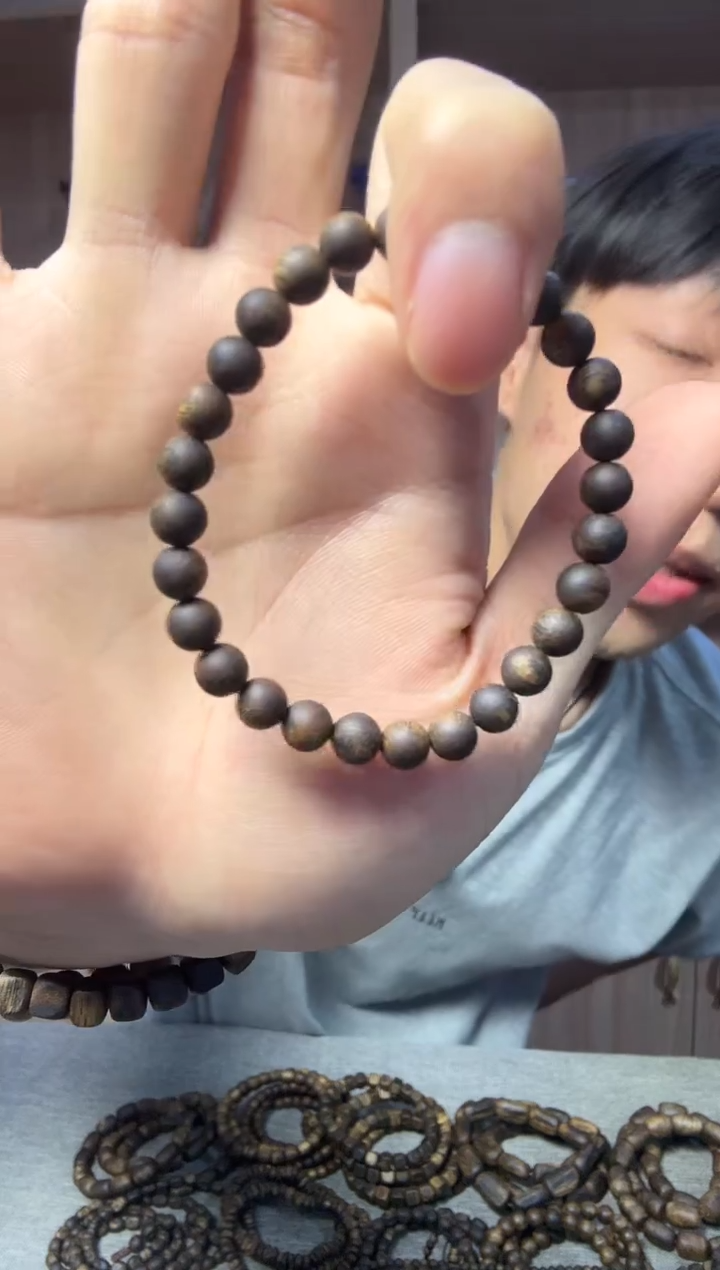 沉香碎屑沉香06圆珠单圈 多样性发其一