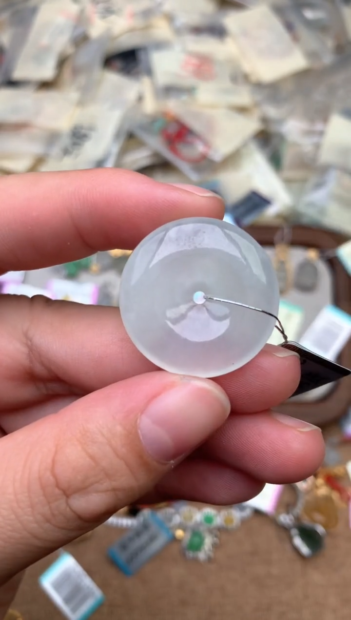 未镶嵌挂件翡翠一