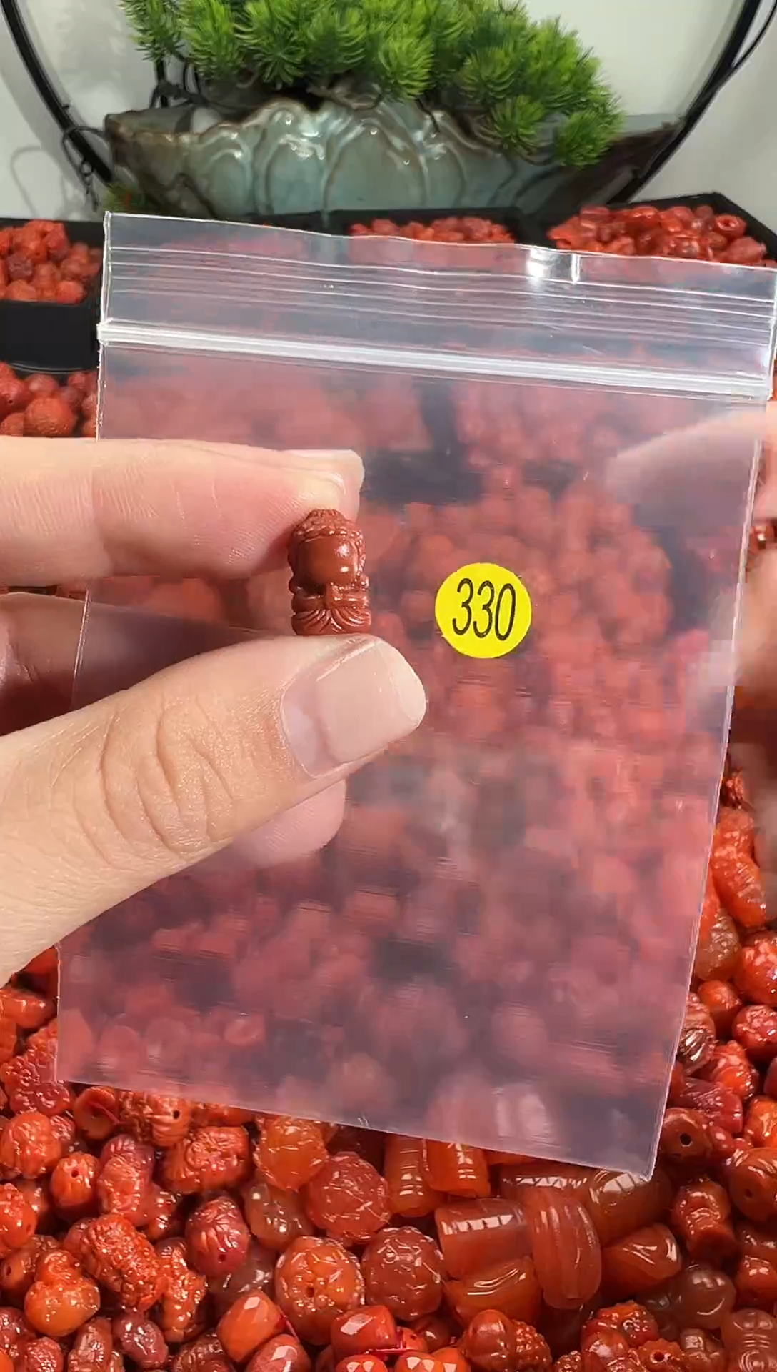 颈饰未镶嵌南红玛瑙1