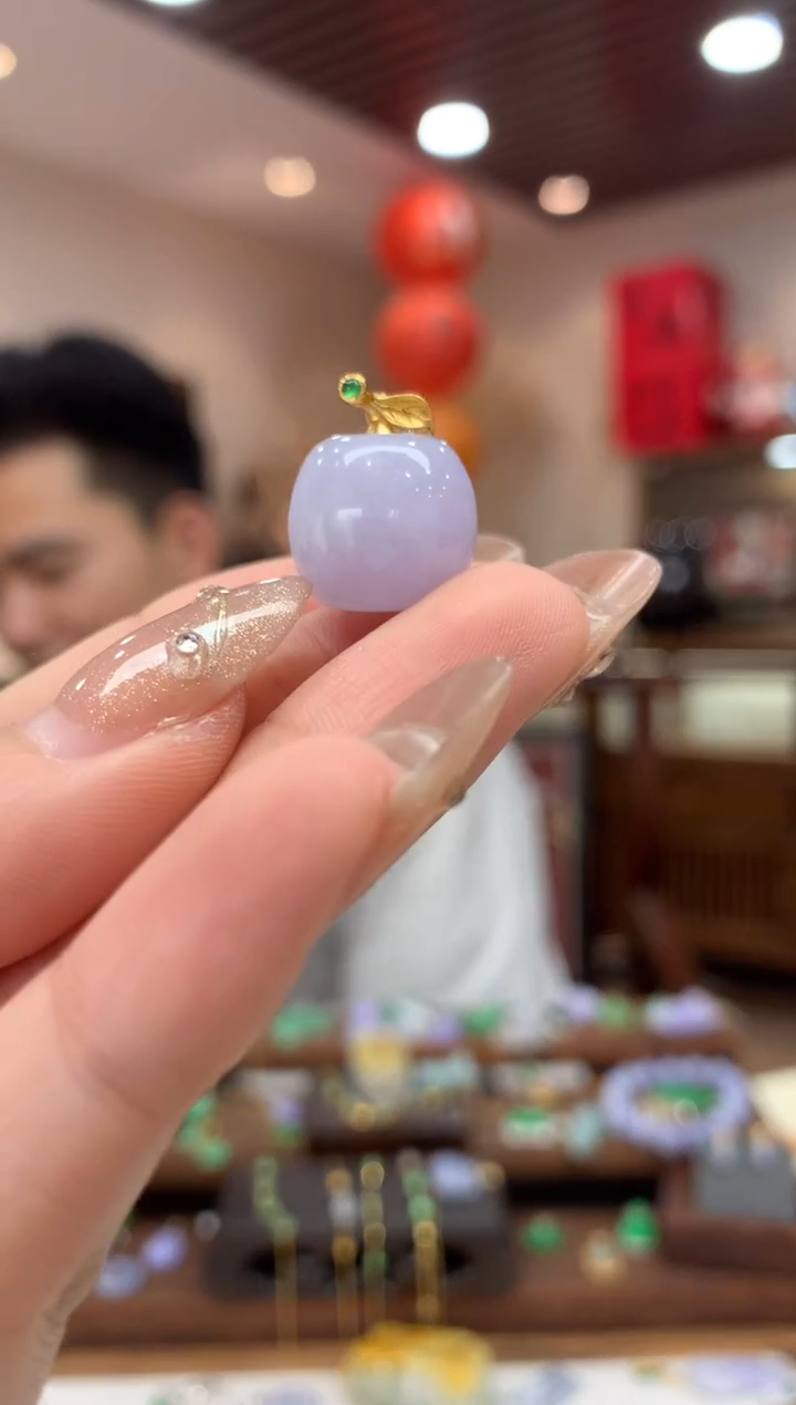 【闪购商品】翡翠吊坠(不含链)18K金镶嵌苹果珠
