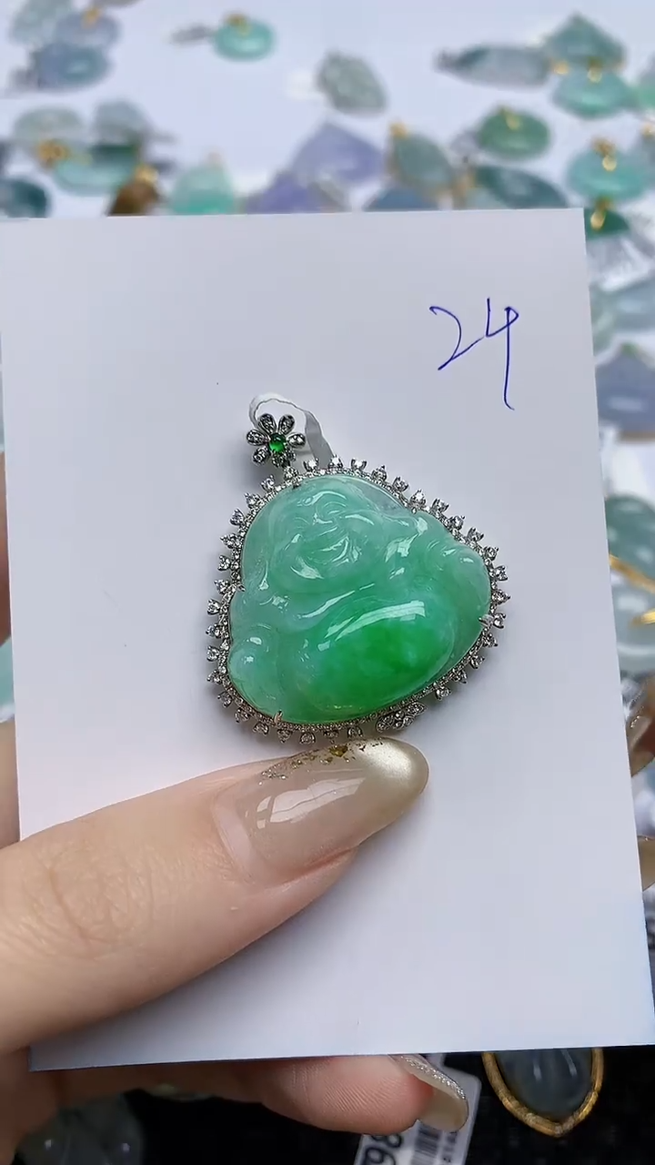 【闪购商品】翡翠颈饰18K金镶嵌天然翡翠A货