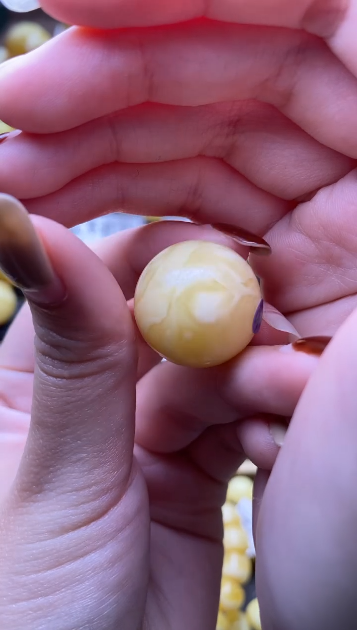 【闪购商品】琥珀裸石未镶嵌您申请7天无理由哈 亲125