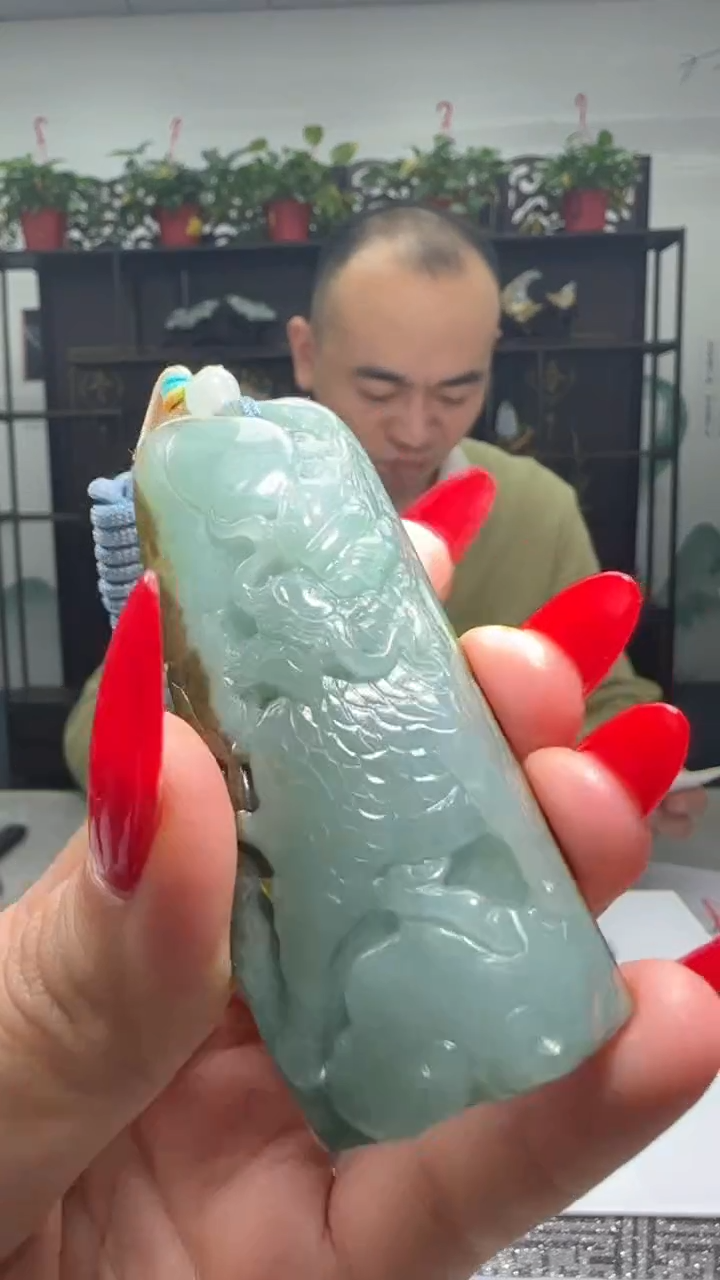 【闪购商品】翡翠颈饰未镶嵌天然翡翠A货吊坠
