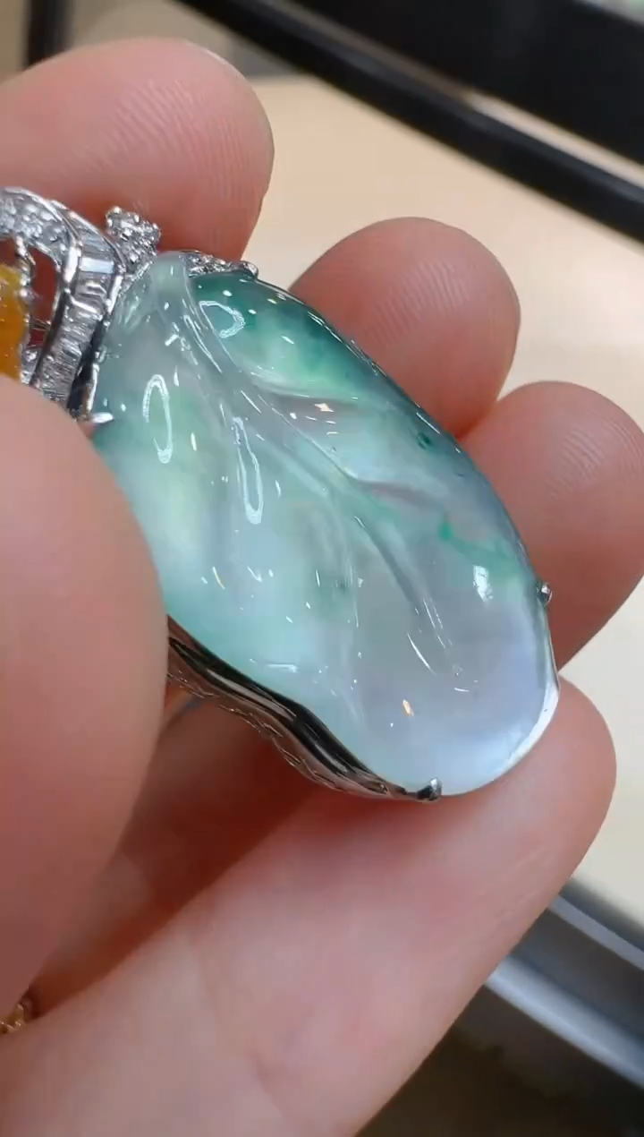 翡翠18K金镶嵌吊坠(不含链)多样性团购发一件