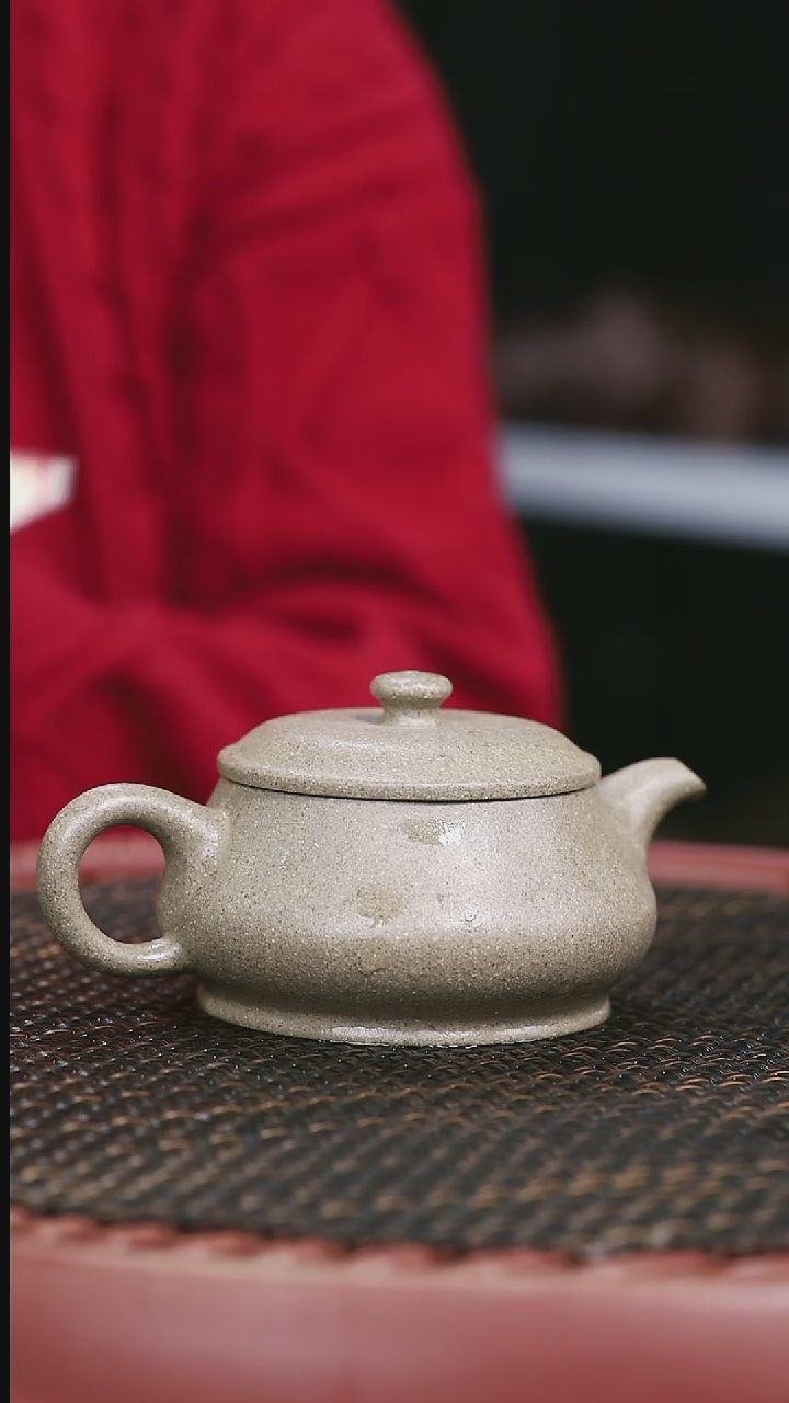 【闪购商品】紫砂松花青段67号明炉180CC