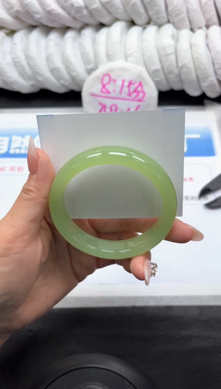 【闪购商品】石英质玉手镯未镶嵌107-58