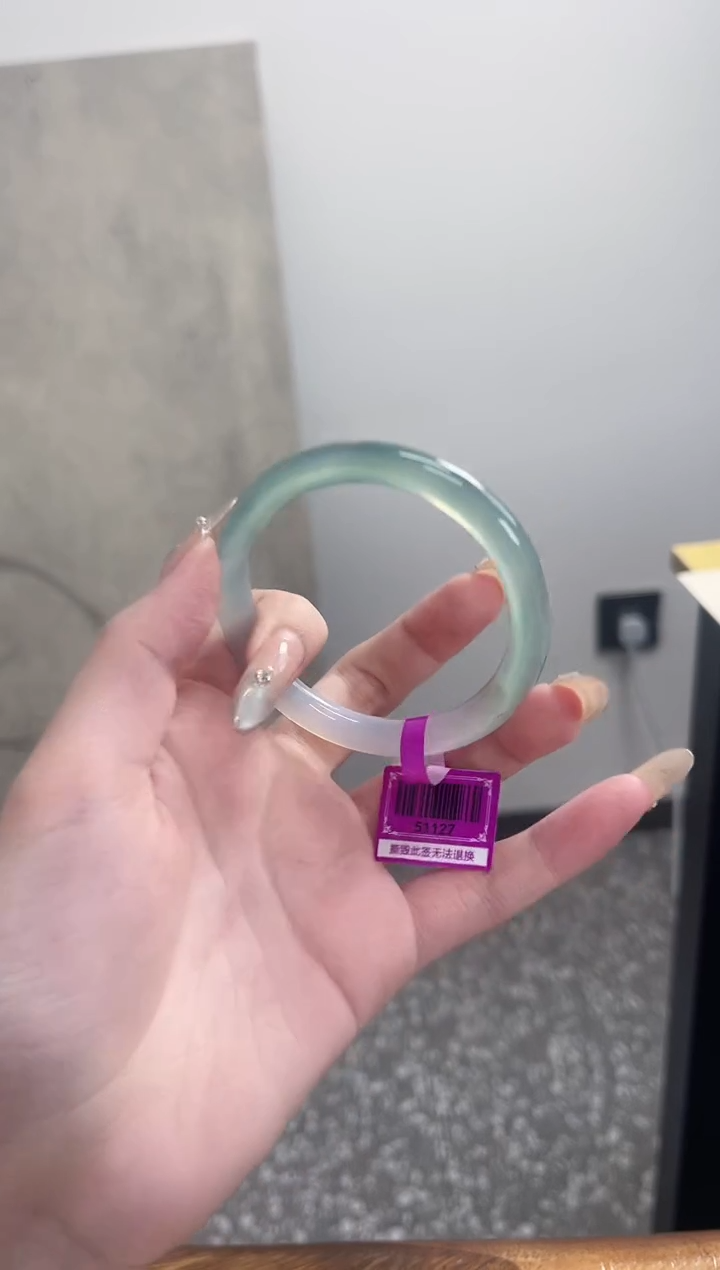 【闪购商品】玛瑙/玉髓手镯未镶嵌53圈 需要包容