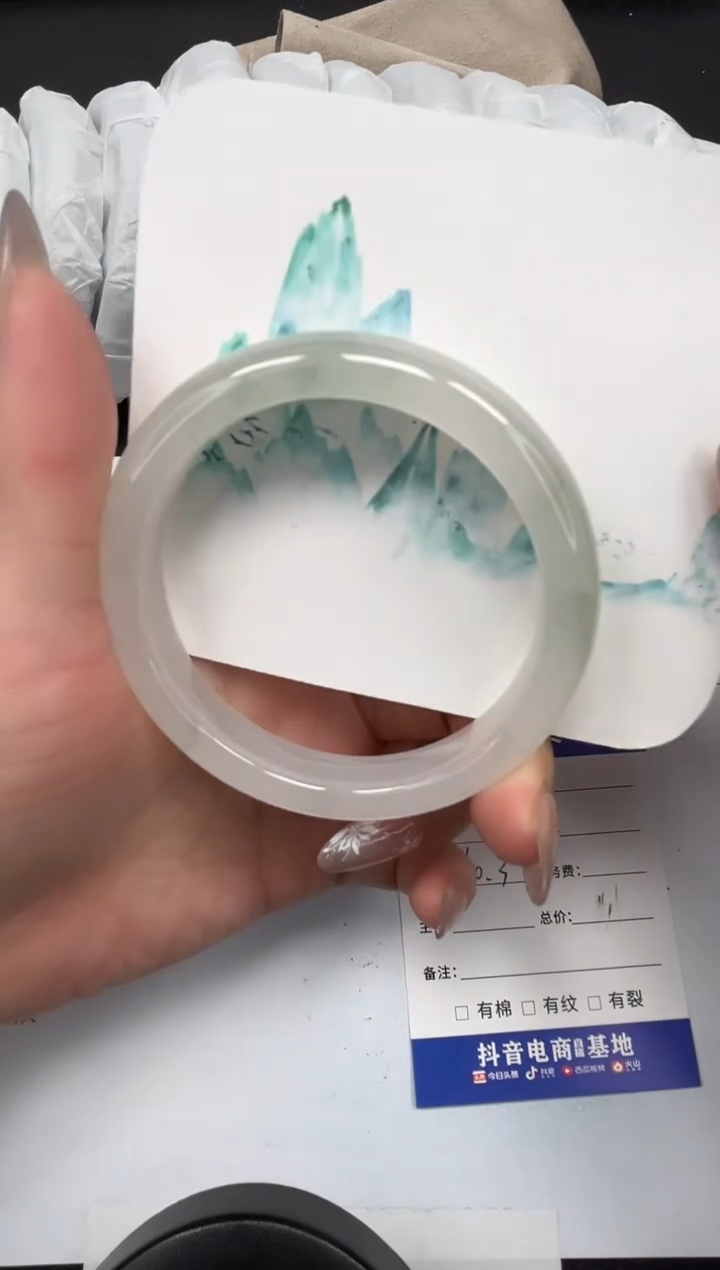 【闪购商品】石英质玉手镯未镶嵌147-60.3