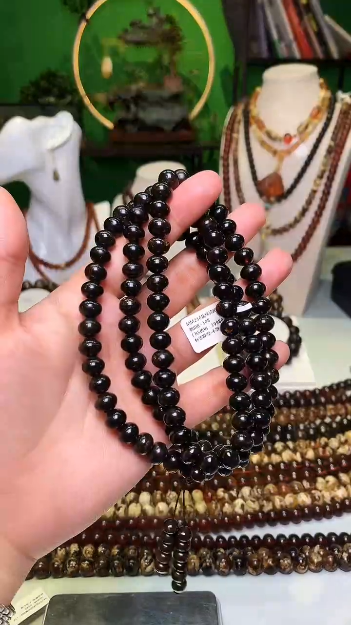 未镶嵌琥珀裸石抚顺琥珀