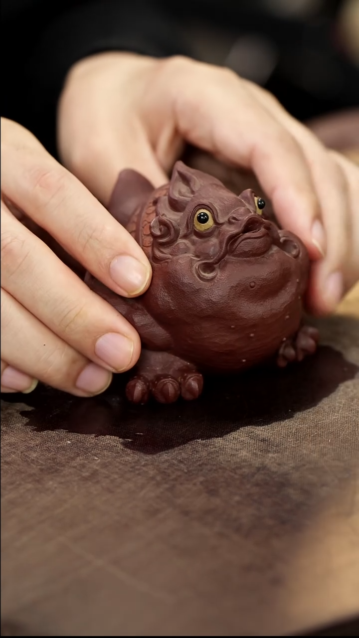 ?****8金蟾茶宠摆件掉