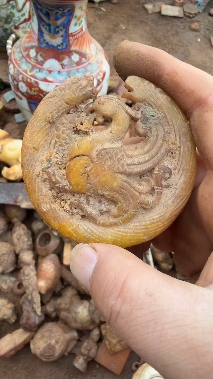 未镶嵌岫岩河磨玉（透闪石质玉）挂件涛****界岫岩河磨玉