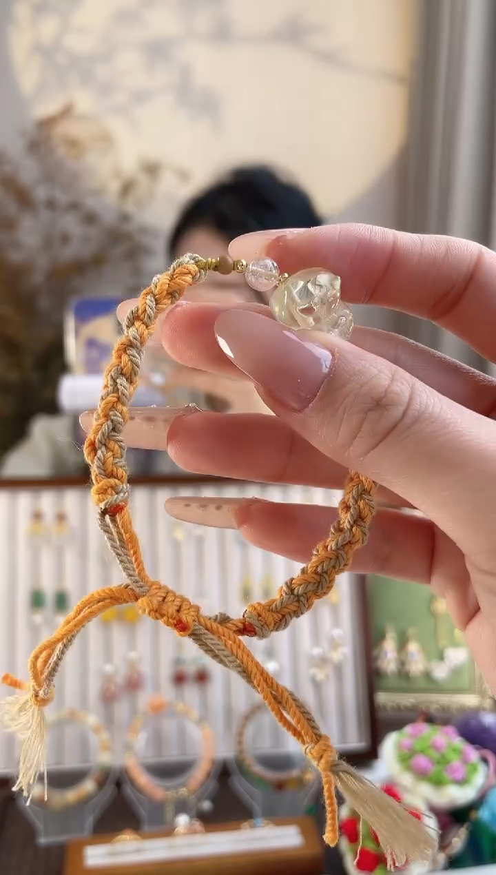 铜合金无趴趴猫编制手链