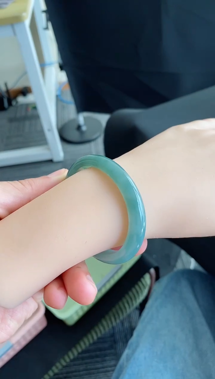 【闪购商品】翡翠手镯未镶嵌3号54*46.6*9.8*6.6贵妃