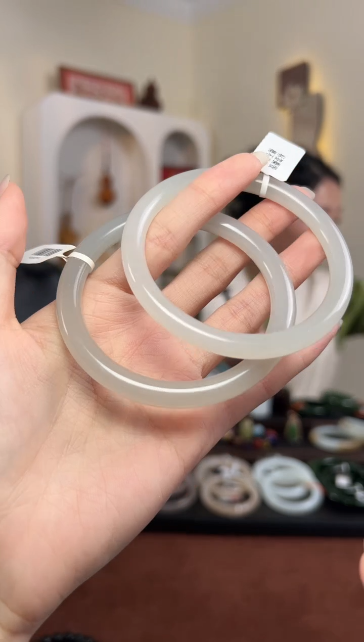 【闪购商品】和田玉手镯未镶嵌S24- 58-60mm 多样性发其一