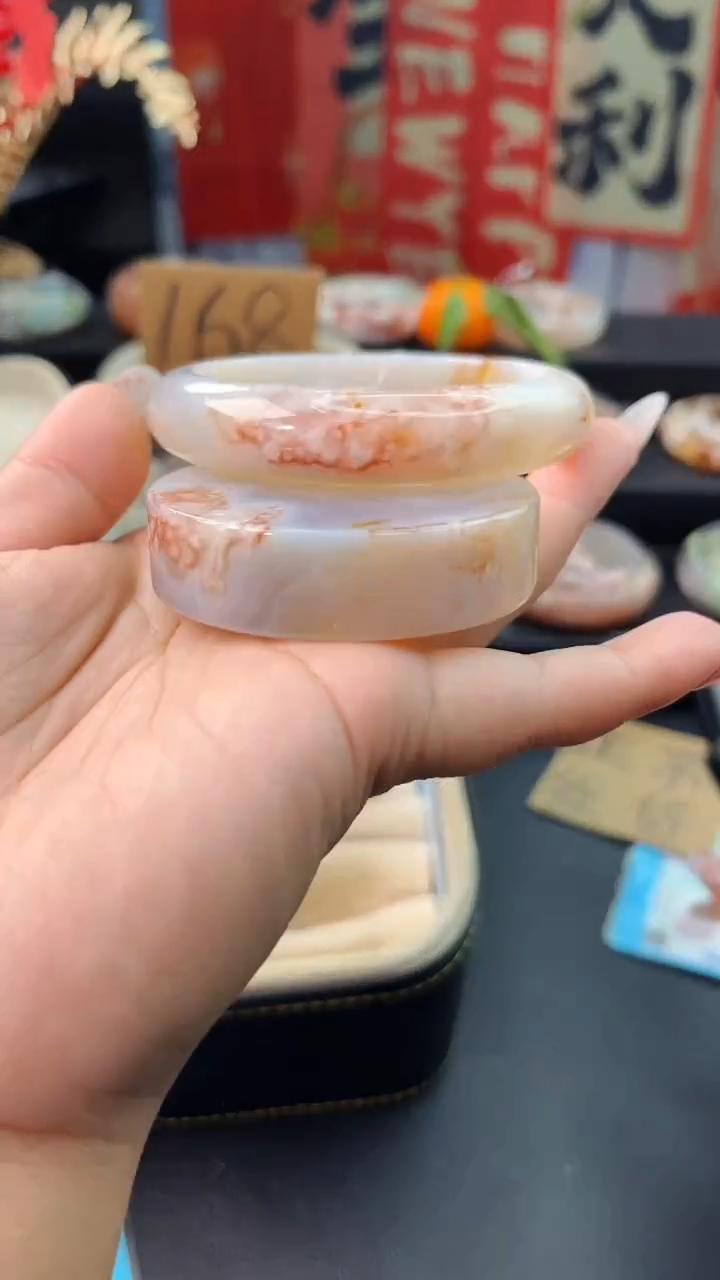 【闪购商品】石英质玉手镯未镶嵌赠送镯心（60圈口）