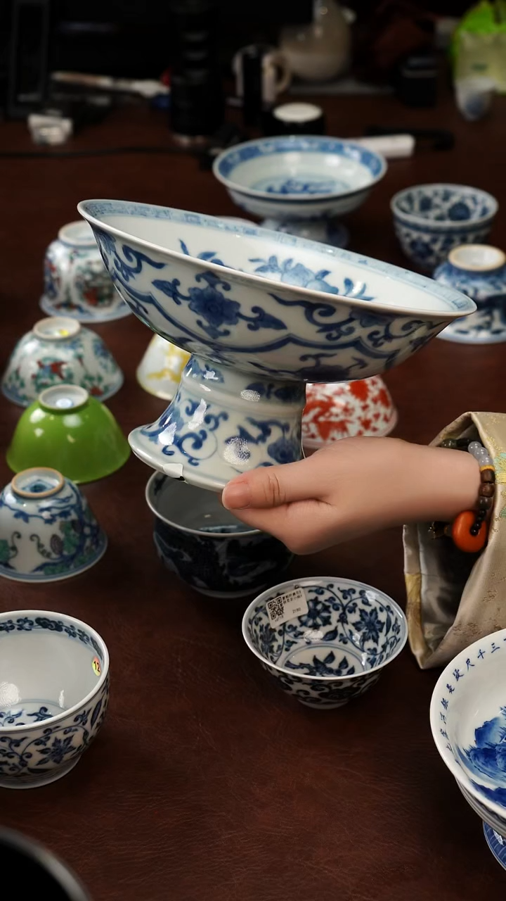 摆件陶景德镇瓷器，青花瓷手绘茶具~