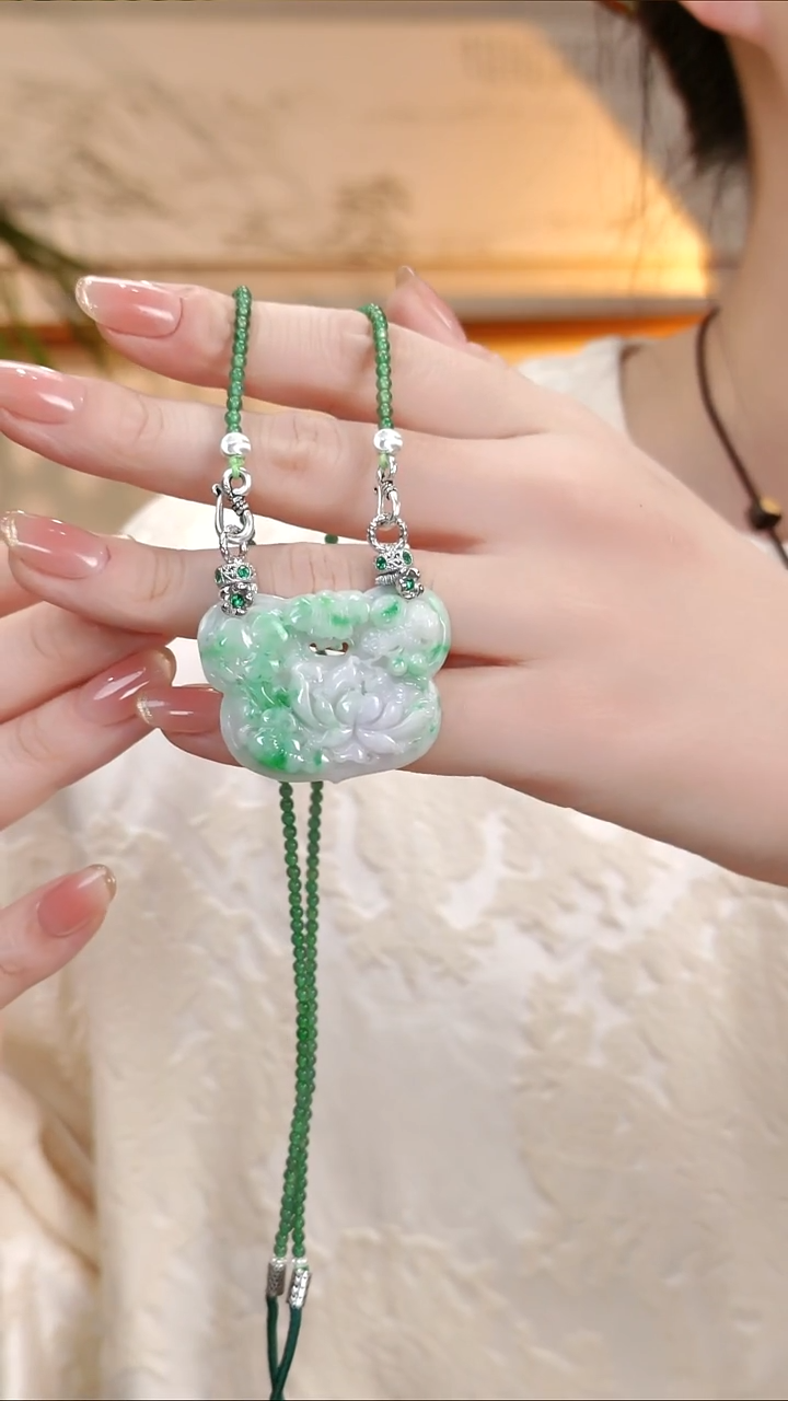 颈饰未镶嵌翡翠国风