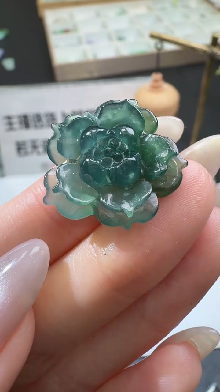 【闪购商品】定制翡翠未镶嵌00057383