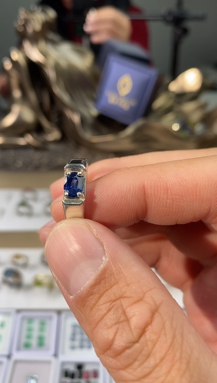 【闪购商品】蓝宝石戒指银S925镶嵌1ct活口戒圈拍下备注身高体重