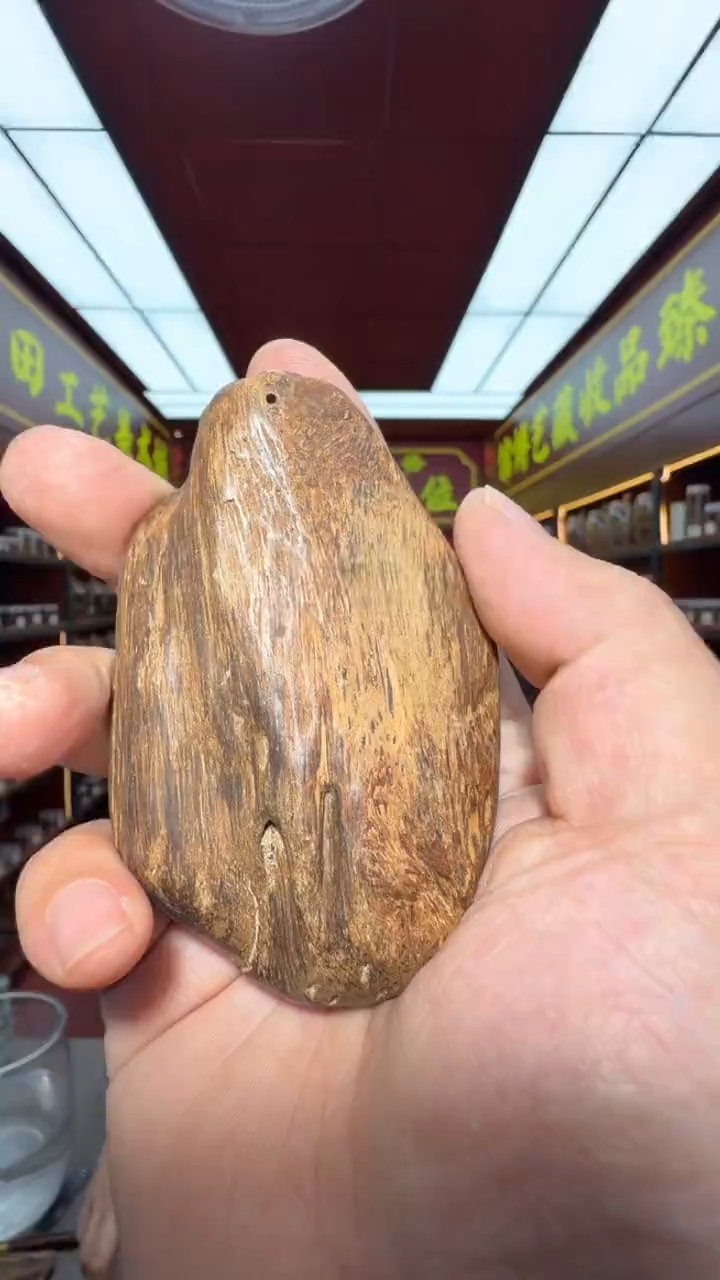 沉香吊坠多样性发一