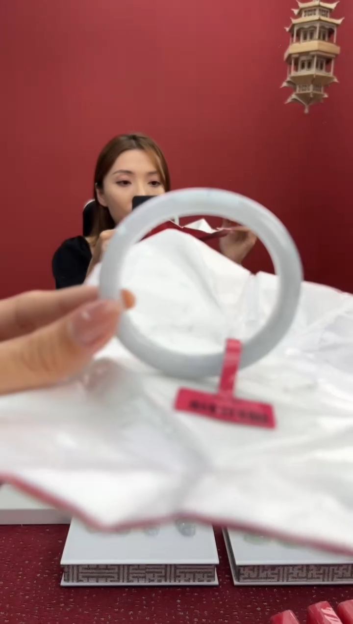 翡翠未镶嵌手镯（贵妃镯）11手镯