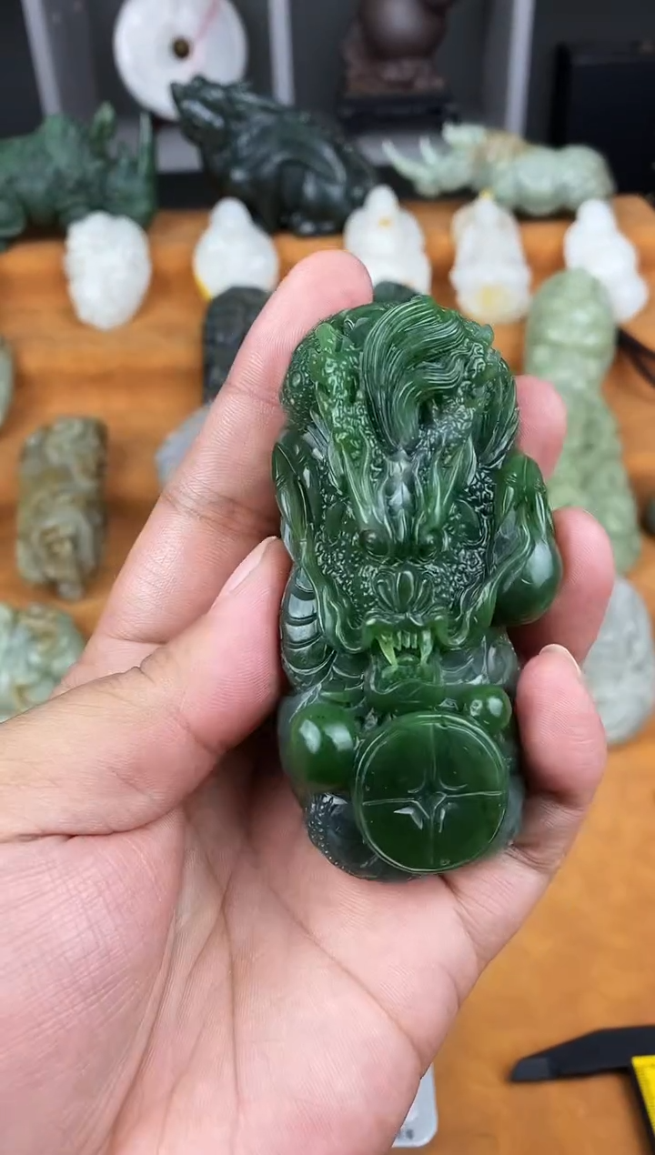 未镶嵌和田玉把件1