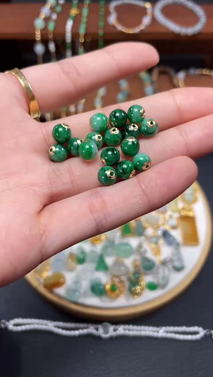 【闪购商品】翡翠吊坠(不含链)18K金镶嵌多样性发货一个128