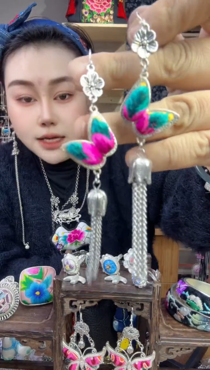 【闪购商品】刺绣纯手工苗绣非遗耳环