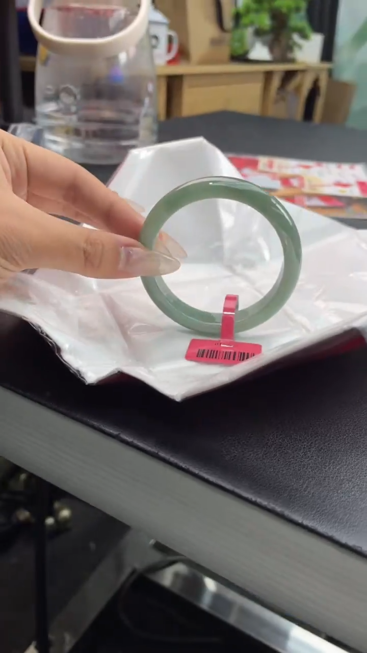 【闪购商品】翡翠手镯未镶嵌37翡翠手镯