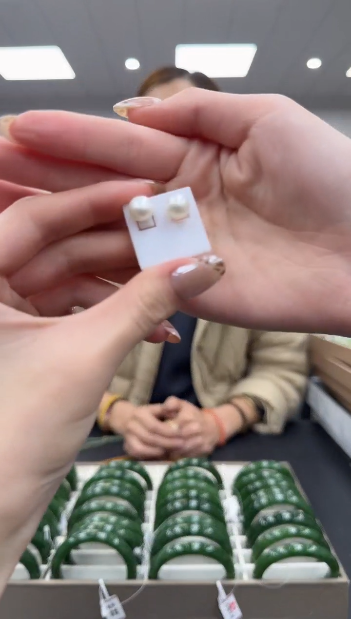 银S925镶嵌耳钉淡水珍珠多样性发其一ly约9+mm