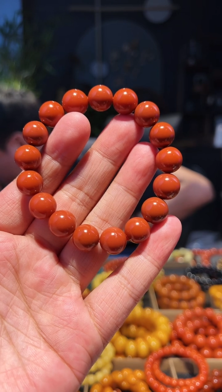 手串未镶嵌南红玛瑙12+圆珠正红单圈
