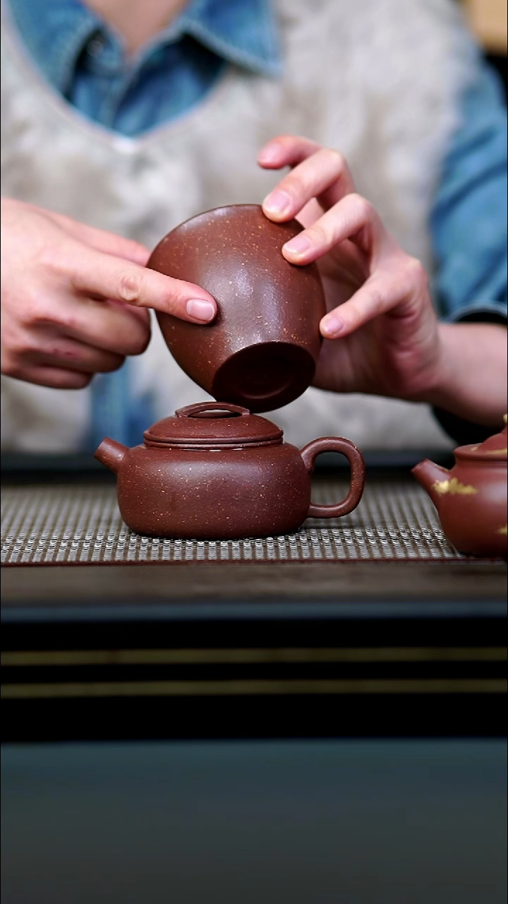 茶壶紫砂全手粗砂底槽清小牛盖150c+铃铛杯170cc