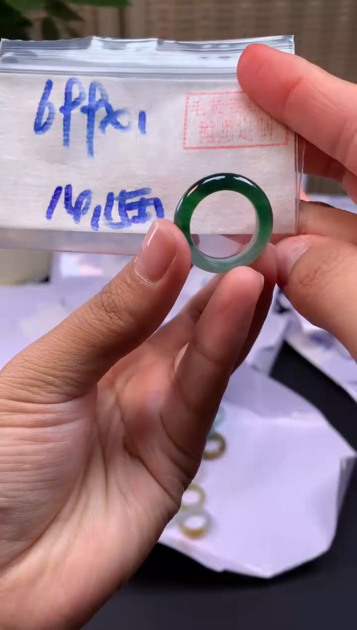 【闪购商品】定制翡翠未镶嵌戒圈#699元-毛货需精细抛光