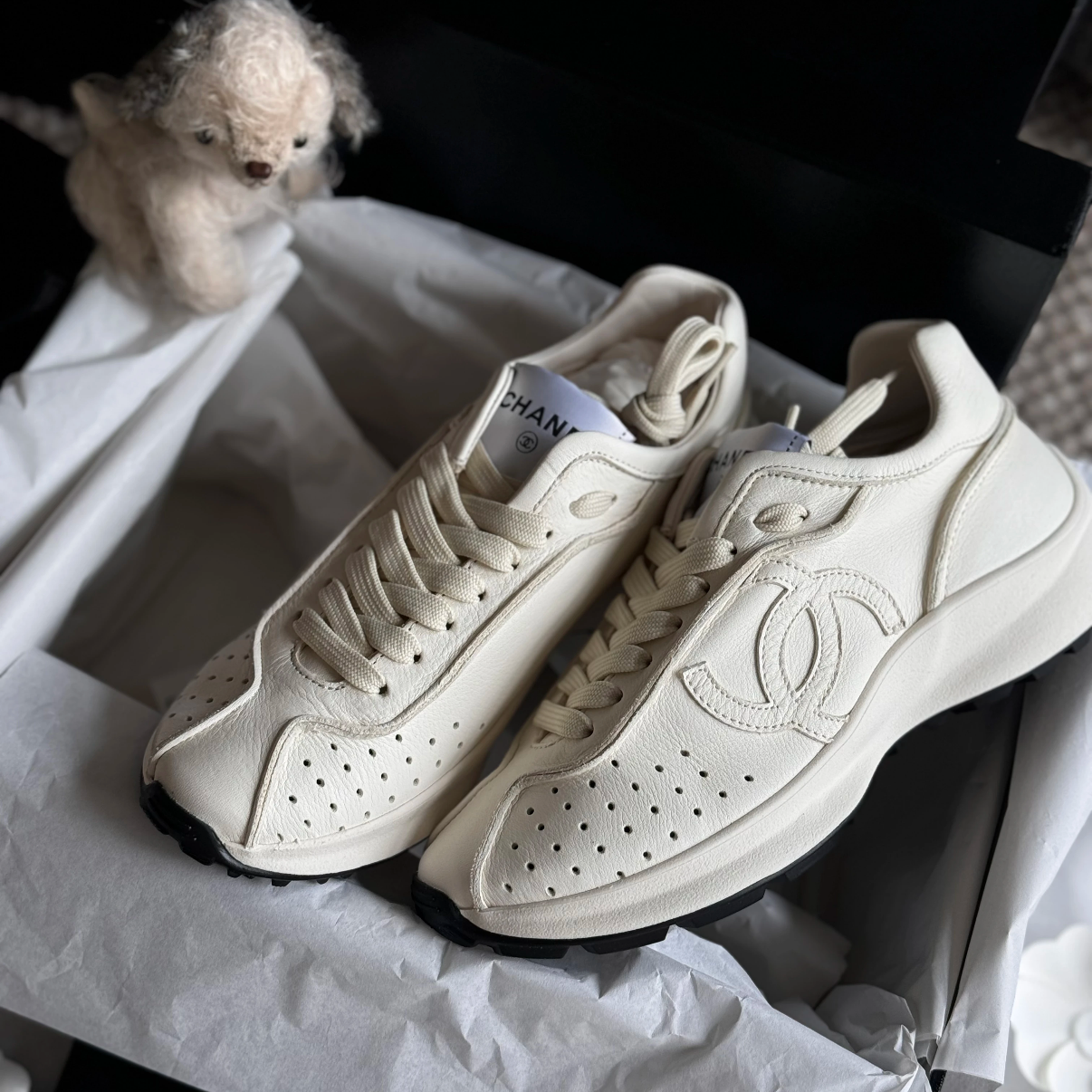 99新 Chanel/香奈儿 香奈儿白色德训休闲鞋 35