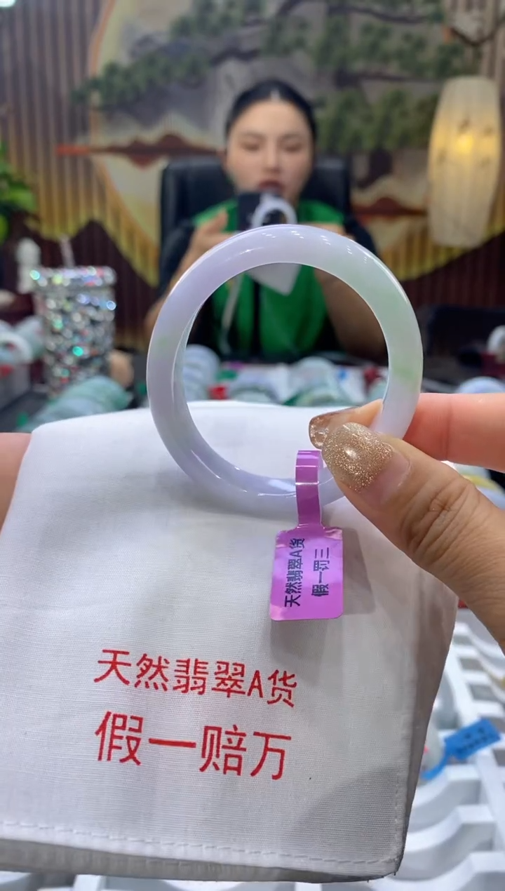 【闪购商品】翡翠未镶嵌手镯多人06490