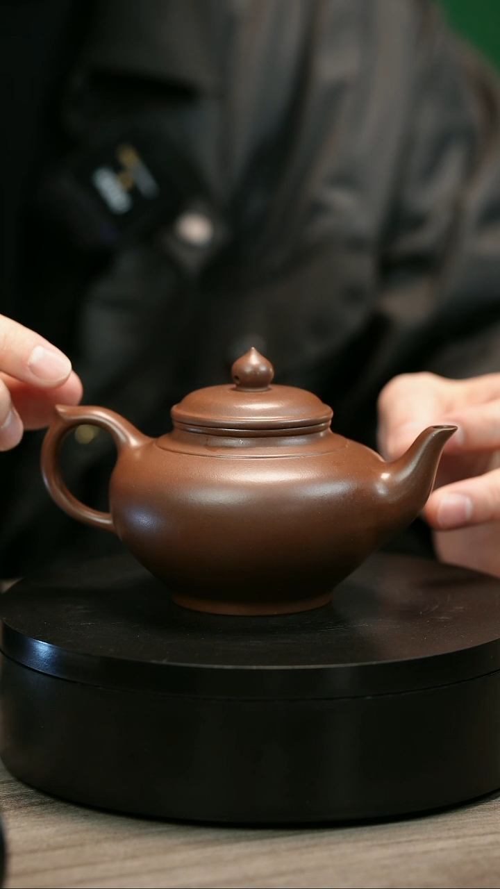 茶壶紫砂张*H1744赵信军光素笑樱