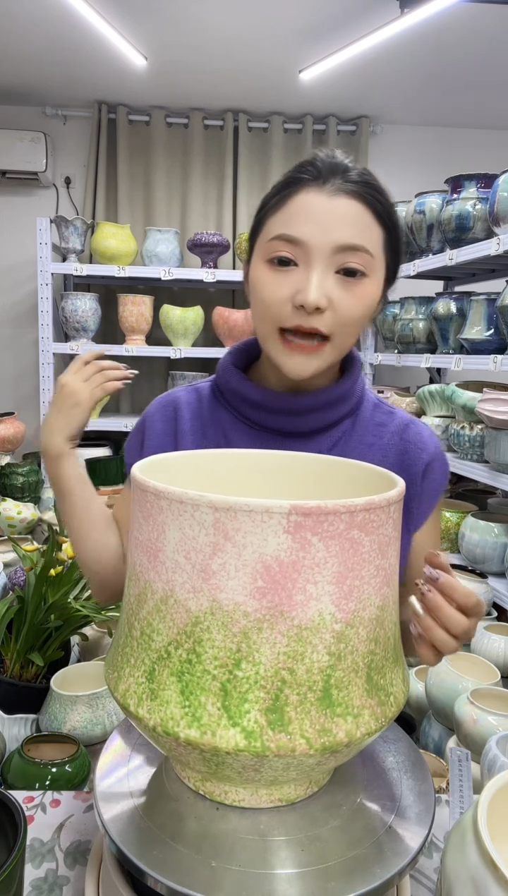 【12.4号】  花盆  高 ：26    口：22