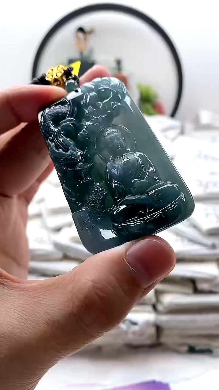 颈饰未镶嵌翡翠阿弥陀佛