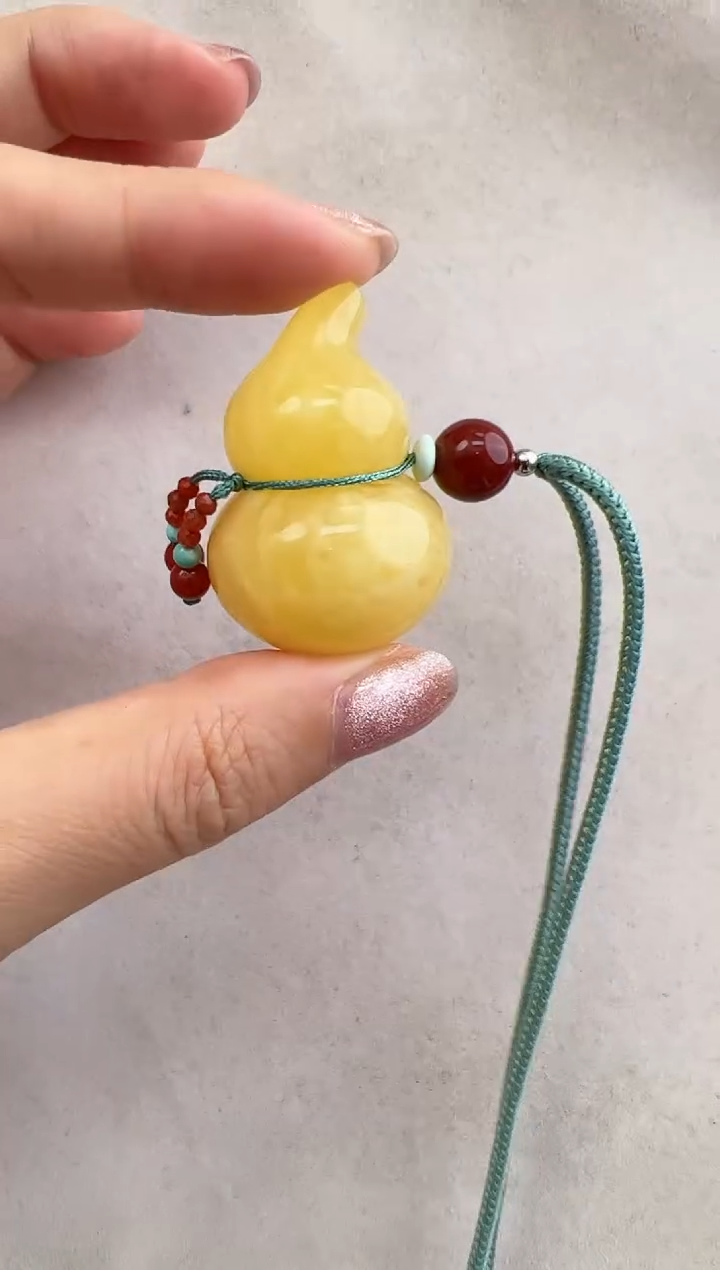 【闪购商品】琥珀裸石未镶嵌10123024-吊坠