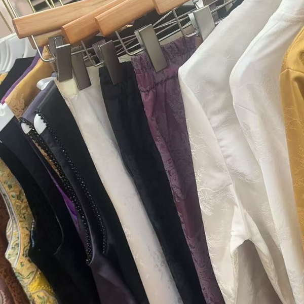  随即尺码一件短袖小衫