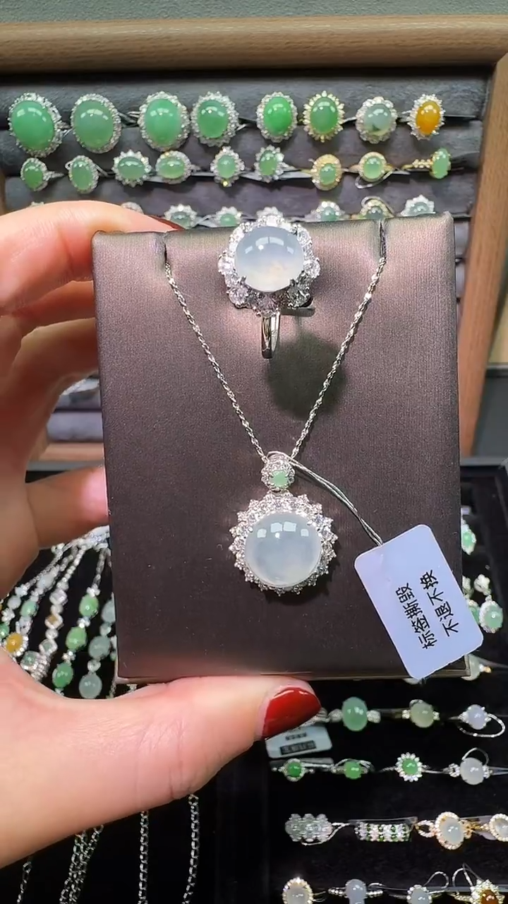 银S925镶嵌戒指翡翠套装32