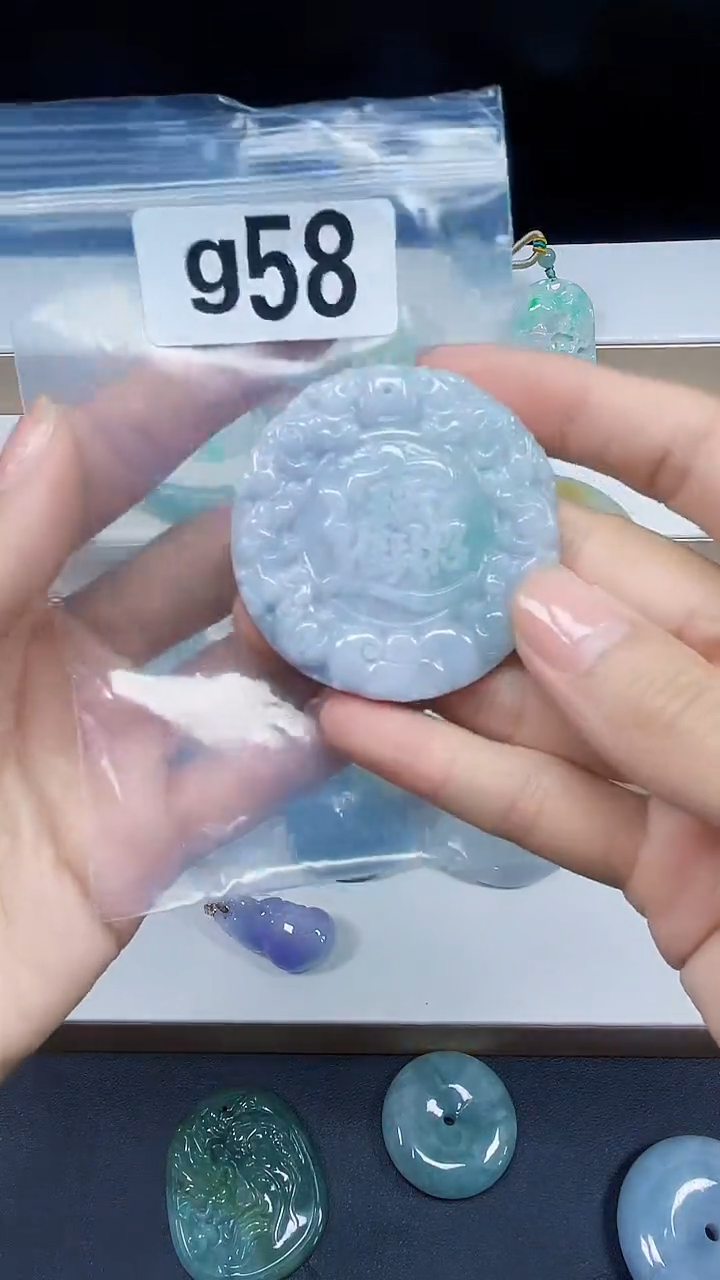 颈饰未镶嵌翡翠翡翠珠宝吊坠挂件