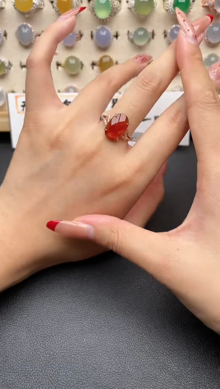 【闪购商品】翡翠戒指银S925镶嵌一物一证一礼盒