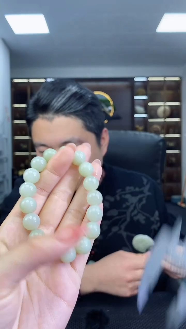 【闪购商品】和田玉手串未镶嵌卡12清货1